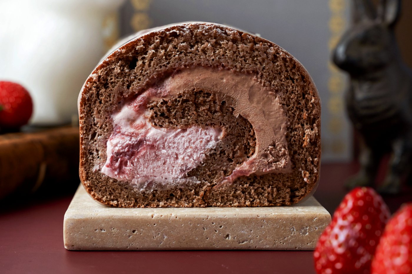 〈バレンタイン限定〉いちごのロールケーキ